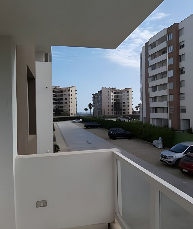 Depto. piso 2 en Cond. Pacífico III